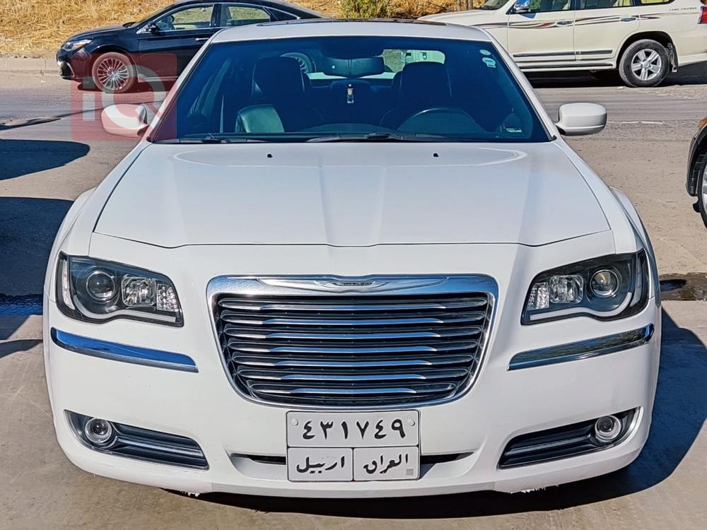 كرايسلر 300